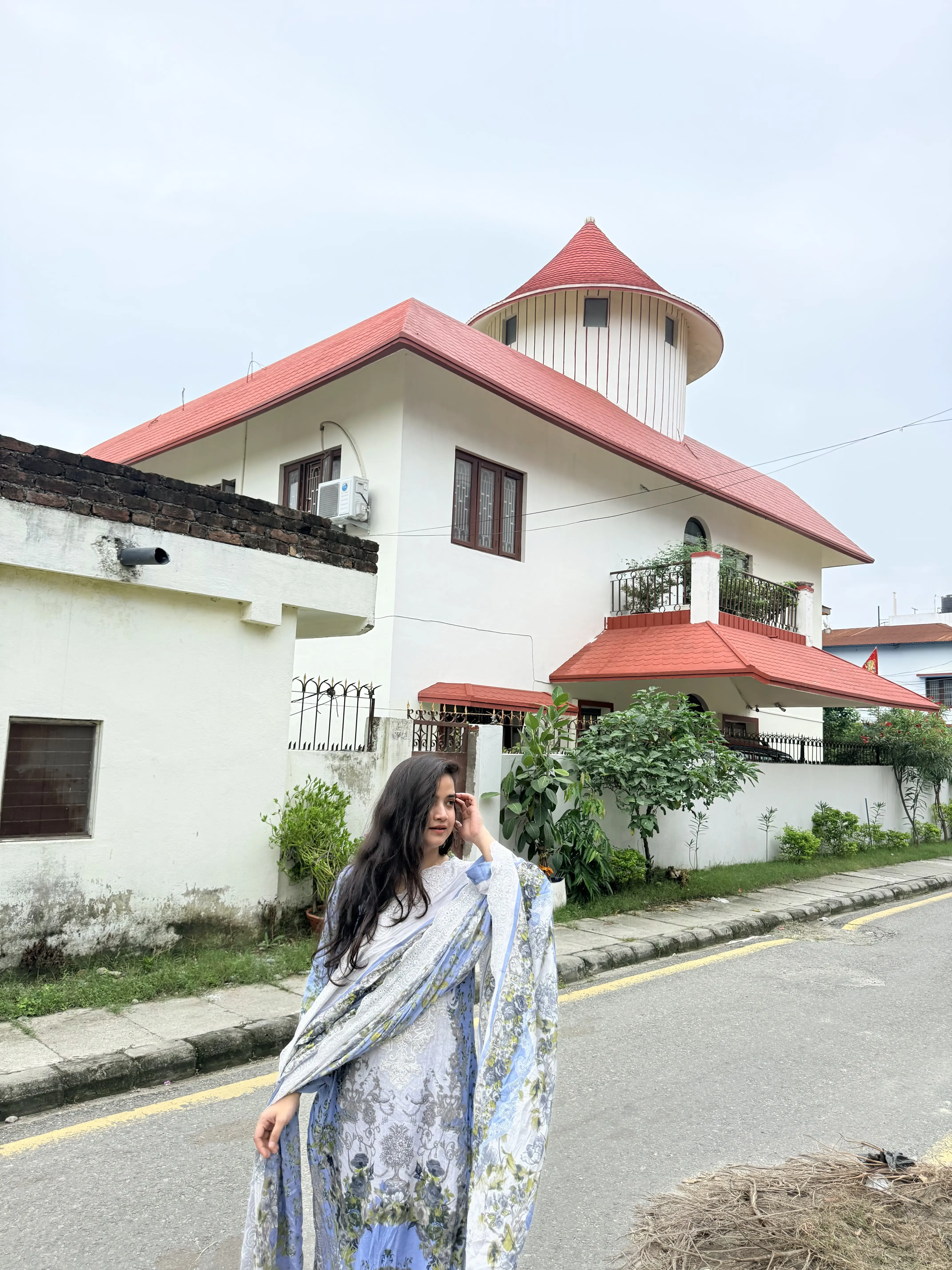 labelNaaz lookbook